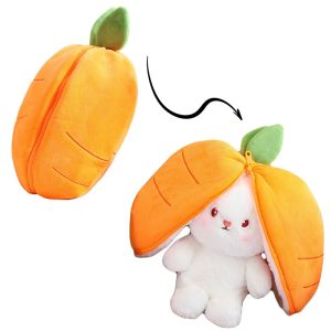 Ein Baby-Spielzeugkaninchen, das schläft und atmet