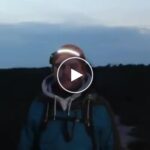 LED-Stirnlampe mit Bewegungssensor – video
